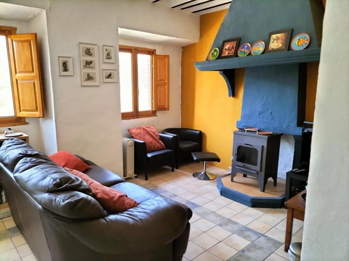 לינה וארוחת בוקר מרטוס Casa El Castano 0*,  ספרד